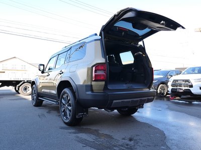 TOYOTA LAND CRUISER 250 - 5