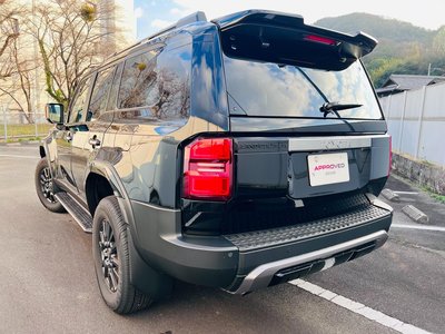 TOYOTA LAND CRUISER 250 - 8