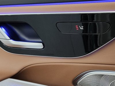 2025 Mercedes-BENZ E-CLASS 缩略图 15