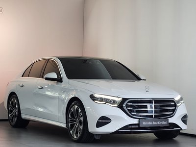 2025 Mercedes-BENZ E-CLASS 照片 1