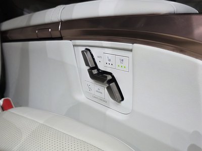صورة مصغرة 19 لـ 2024 Lexus LM