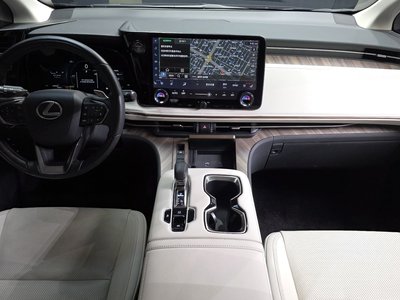 صورة 5 لـ 2024 Lexus LM