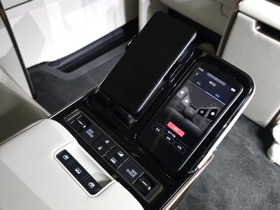 صورة مصغرة 18 لـ 2024 Lexus LM