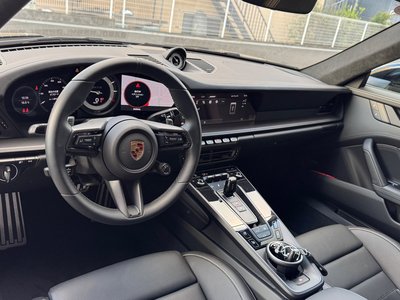 PORSCHE 911 CARRERA GTS PDK - 5