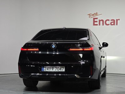 BMW 7 SERIES - 3