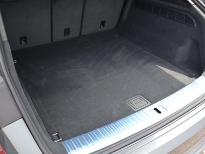 2019 AUDI Q8 照片 10