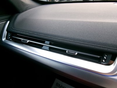2025 BMW X1 — миниатюра 36