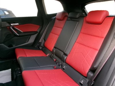 2025 BMW X1 — миниатюра 51