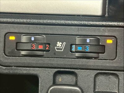 TOYOTA LAND CRUISER PRADO - 10