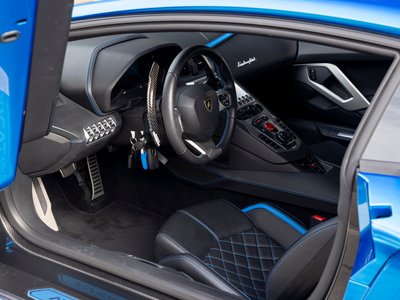 2018 Lamborghini AVENTADOR — миниатюра 35