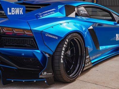 2018 Lamborghini AVENTADOR — миниатюра 26