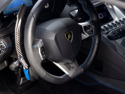 2018 Lamborghini AVENTADOR — миниатюра 38
