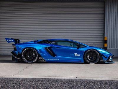 2018 Lamborghini AVENTADOR — миниатюра 11