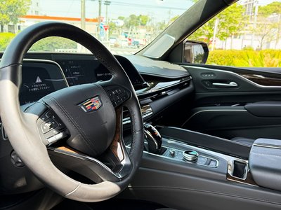 CADILLAC ESCALADE - 4