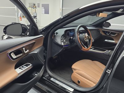 MERCEDES-BENZ E-CLASS - 10