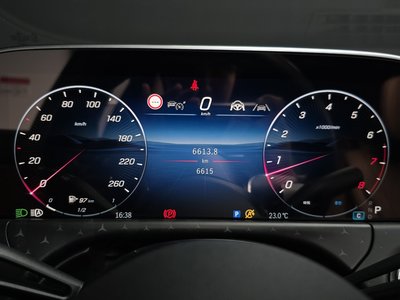 MERCEDES-BENZ E-CLASS - 8