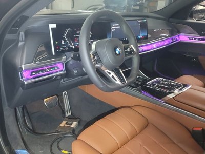 2025 BMW 7 SERIES 照片 2