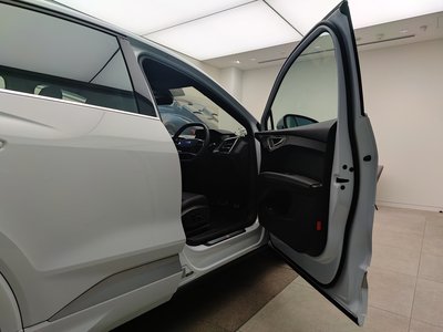 2026 AUDI Q4 SPORTBACK E-TRON — миниатюра 12