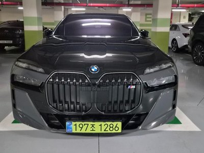 2025 BMW I7 — фото 2
