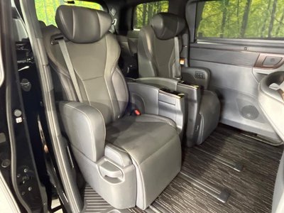 TOYOTA ALPHARD - 9
