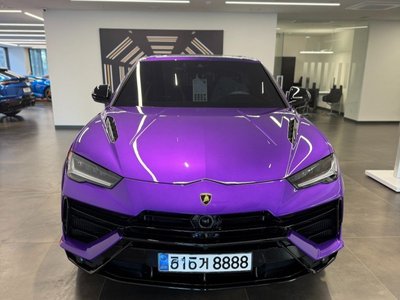 LAMBORGHINI URUS - 1
