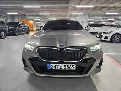 BMW 5 SERIES - 2