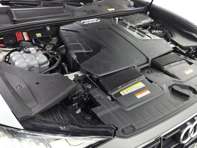 AUDI Q8 - 7