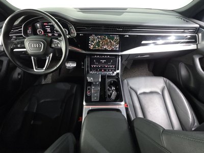 AUDI Q8 - 5
