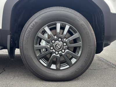 TOYOTA LAND CRUISER 250 - 8