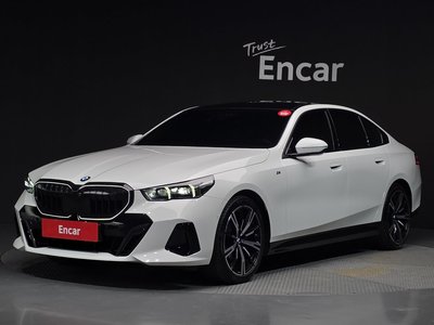 BMW 5 SERIES - 1