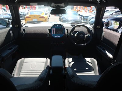 2025 MINI COOPER COUNTRYMAN photo 12