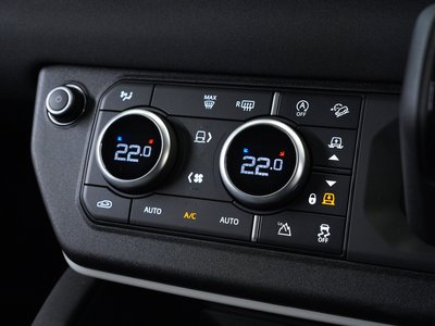 2022 LAND Rover DEFENDER thumbnail 43