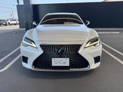 2021 Lexus LS photo 2