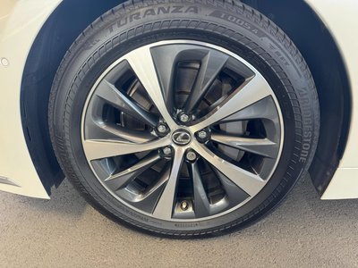 2021 Lexus LS photo 8