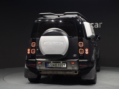 LAND ROVER DEFENDER - 3