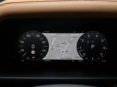 LAND ROVER DEFENDER - 8