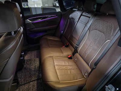 BMW 6 SERIES GT - 10