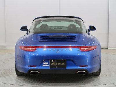 صورة 8 لـ 2015 Porsche 911