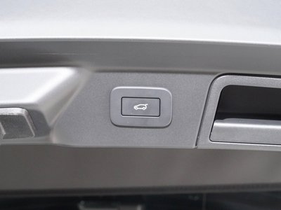 2023 LAND Rover RANGE ROVER VELAR — миниатюра 40