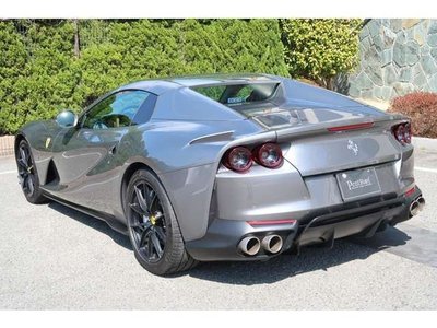 صورة 6 لـ 2020 Ferrari 812 GTS