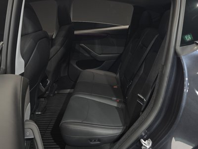 2025 Tesla MODEL Y thumbnail 18
