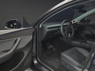 2025 Tesla MODEL Y thumbnail 13