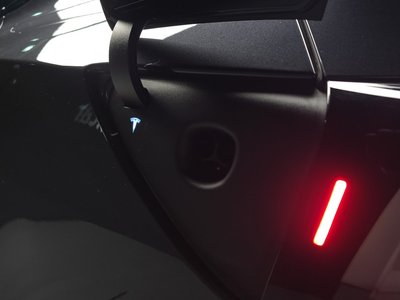 2025 Tesla MODEL Y thumbnail 30
