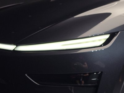 2025 Tesla MODEL Y 照片 9