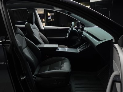 2025 Tesla MODEL Y thumbnail 16