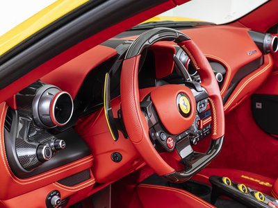 صورة 24 لـ 2020 Ferrari F8 SPIDER