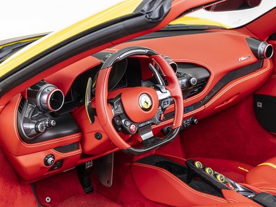 صورة 21 لـ 2020 Ferrari F8 SPIDER