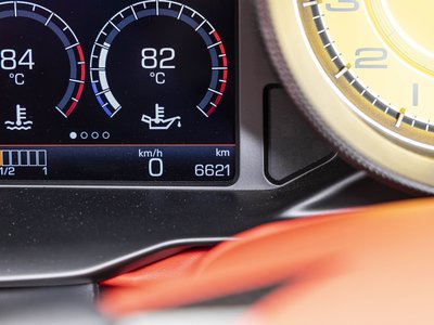 صورة 28 لـ 2020 Ferrari F8 SPIDER