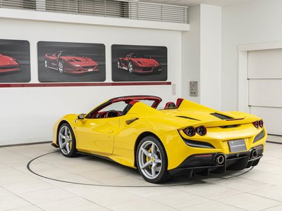 FERRARI F8 SPIDER - 3