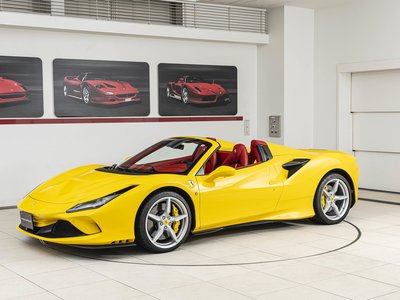 FERRARI F8 SPIDER - 7